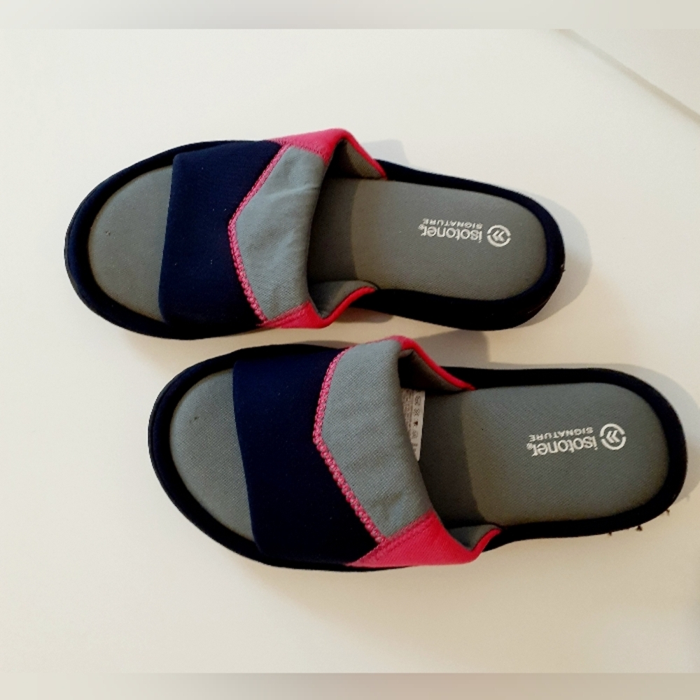 Ladies Isotoner Slides